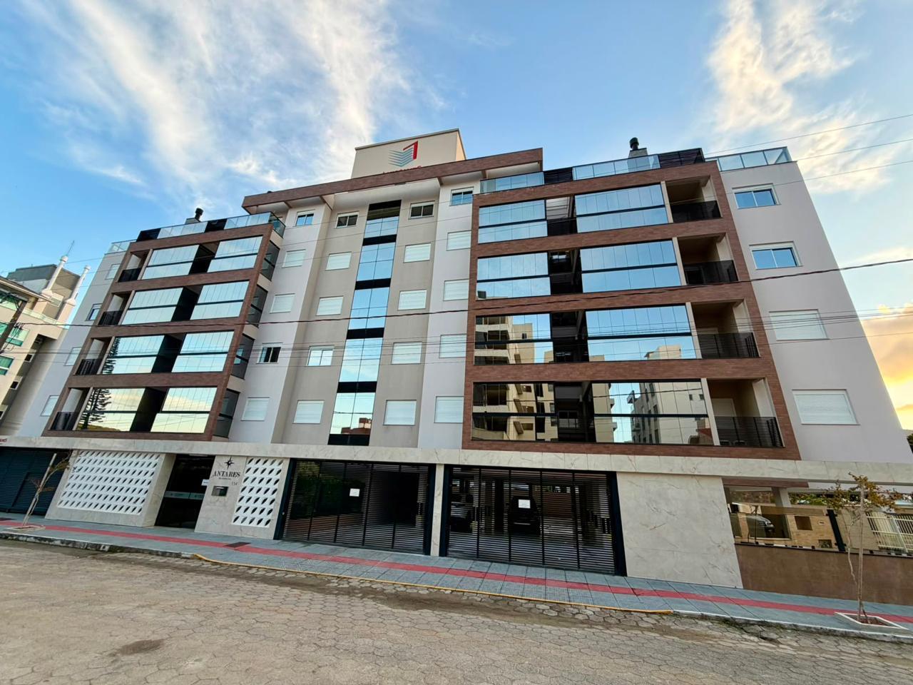 Antares 303 — foto 2
